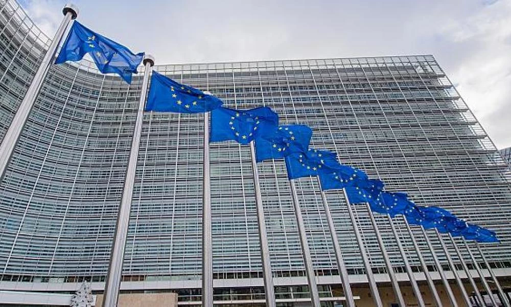 Κομισιόν: «Ανησυχούμε για την παρέμβαση εξωγενών παραγόντων στη Λιβύη»